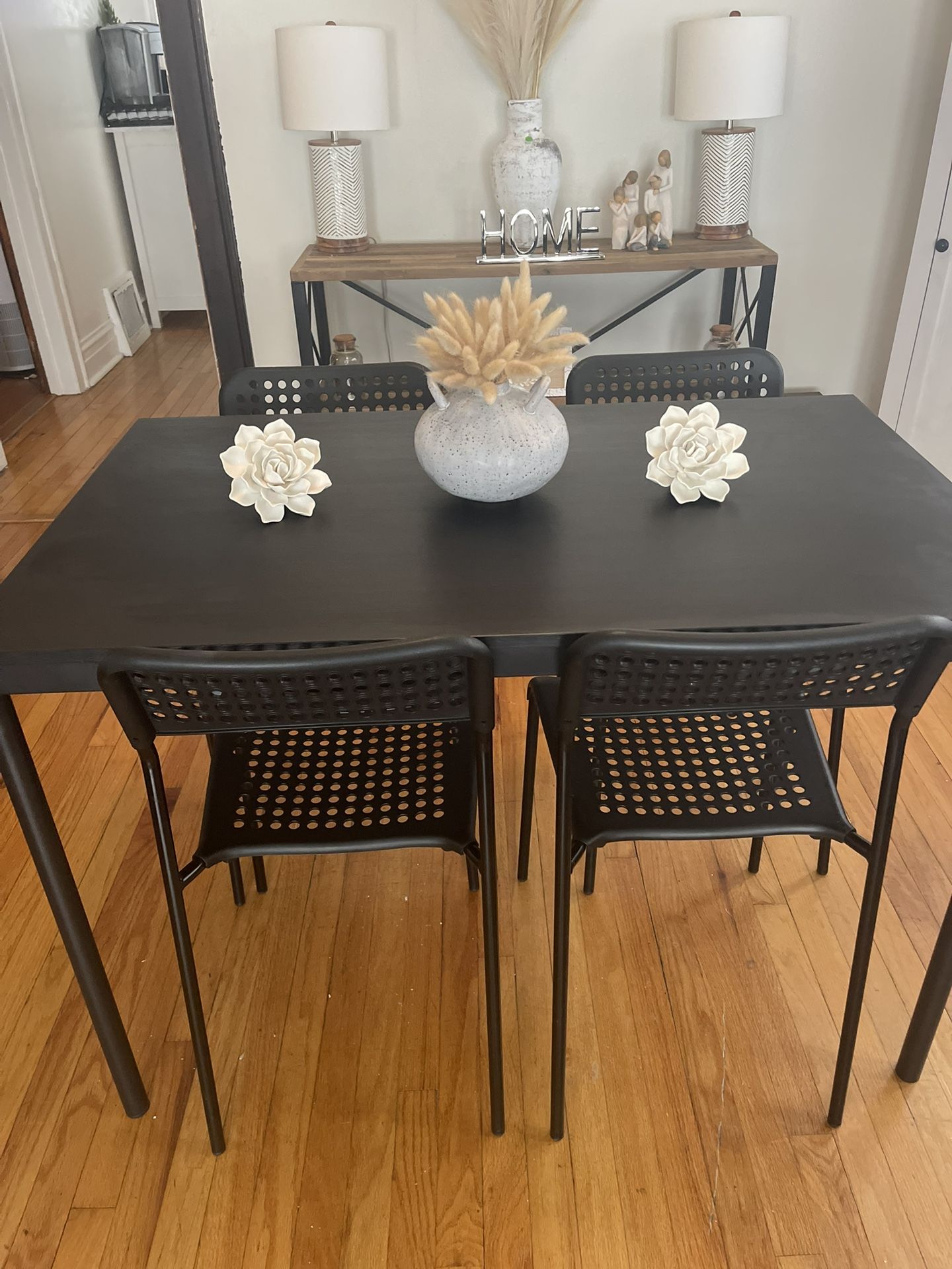 Black Table