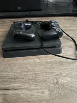 PS4 slim