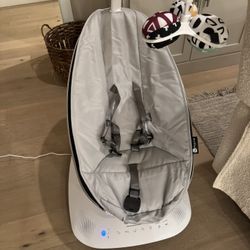 4moms Mamaroo Smart Swing