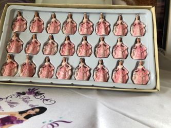 24 recueditos para quinceañera vienen en caja