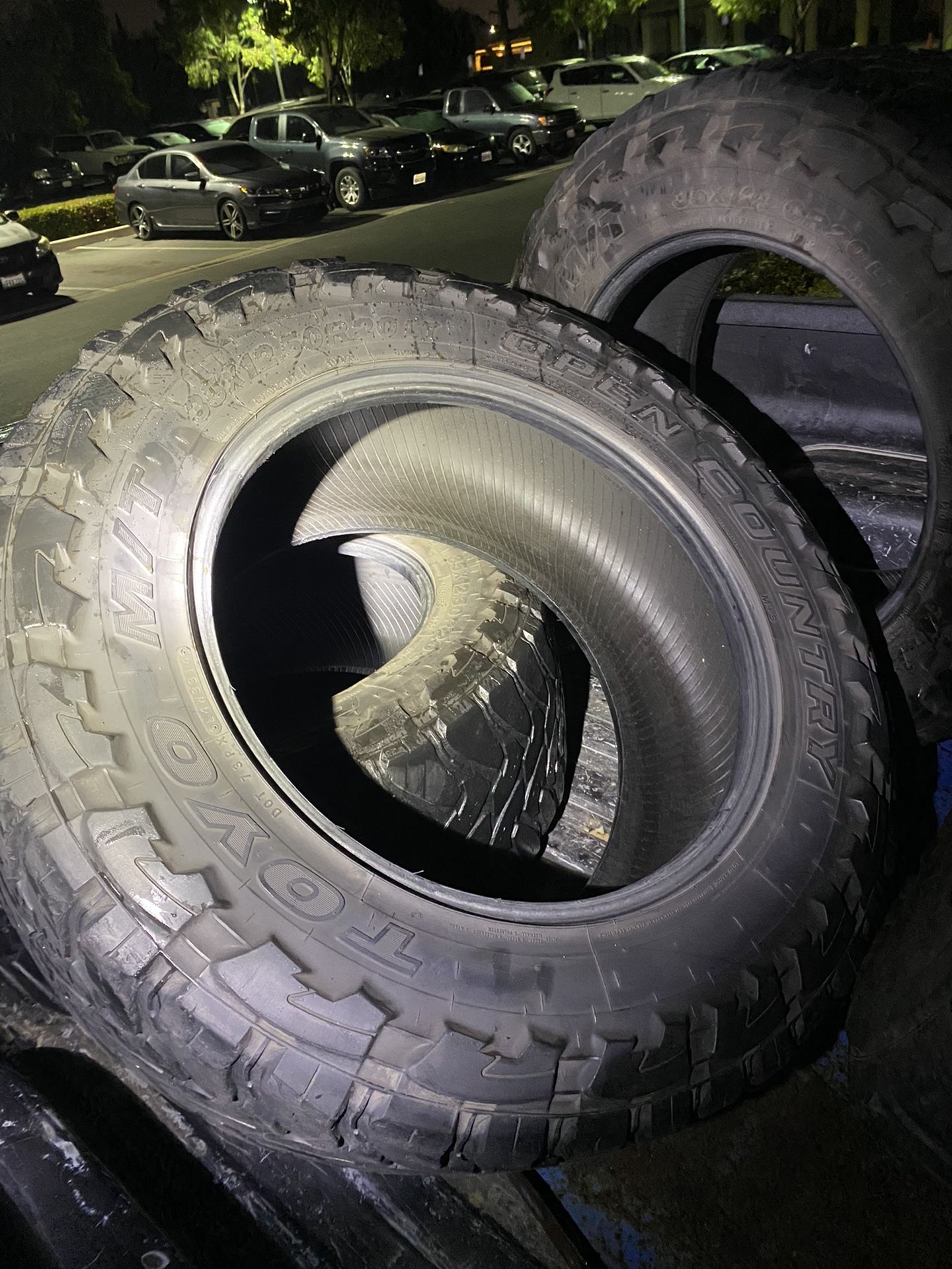 Toyo tires 35/{link removed}