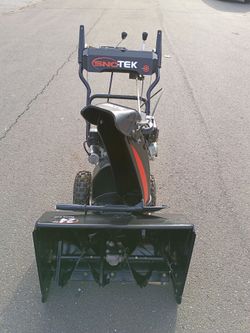 Ariens Snotek 24 inch snowblower