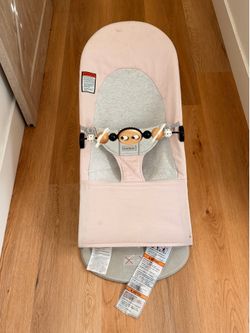 baby bouncer bjorn with attached toy