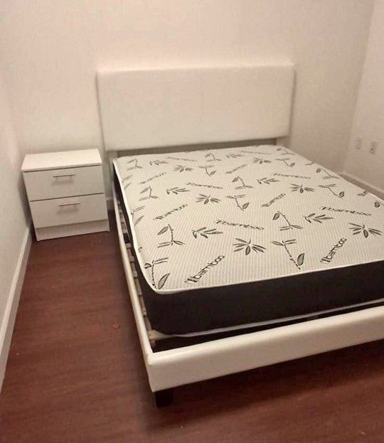 White Cream Bed And 9