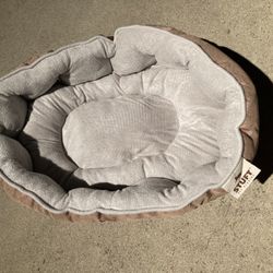 Stuft Pet Bed,  19x14”