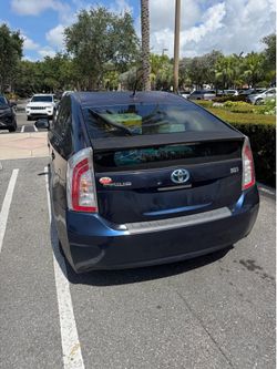 Toyota Prius 2012