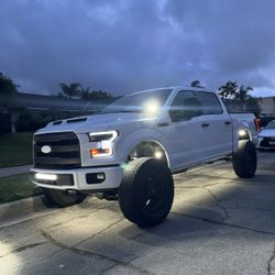2016 F-150 Lifted 
