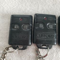 4 Key Fobs / Car Remote