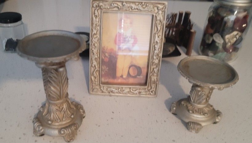 Candle And Frame Set