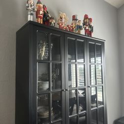 Brand New Hutch $370 OBO 