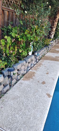 Retaining wall blocks