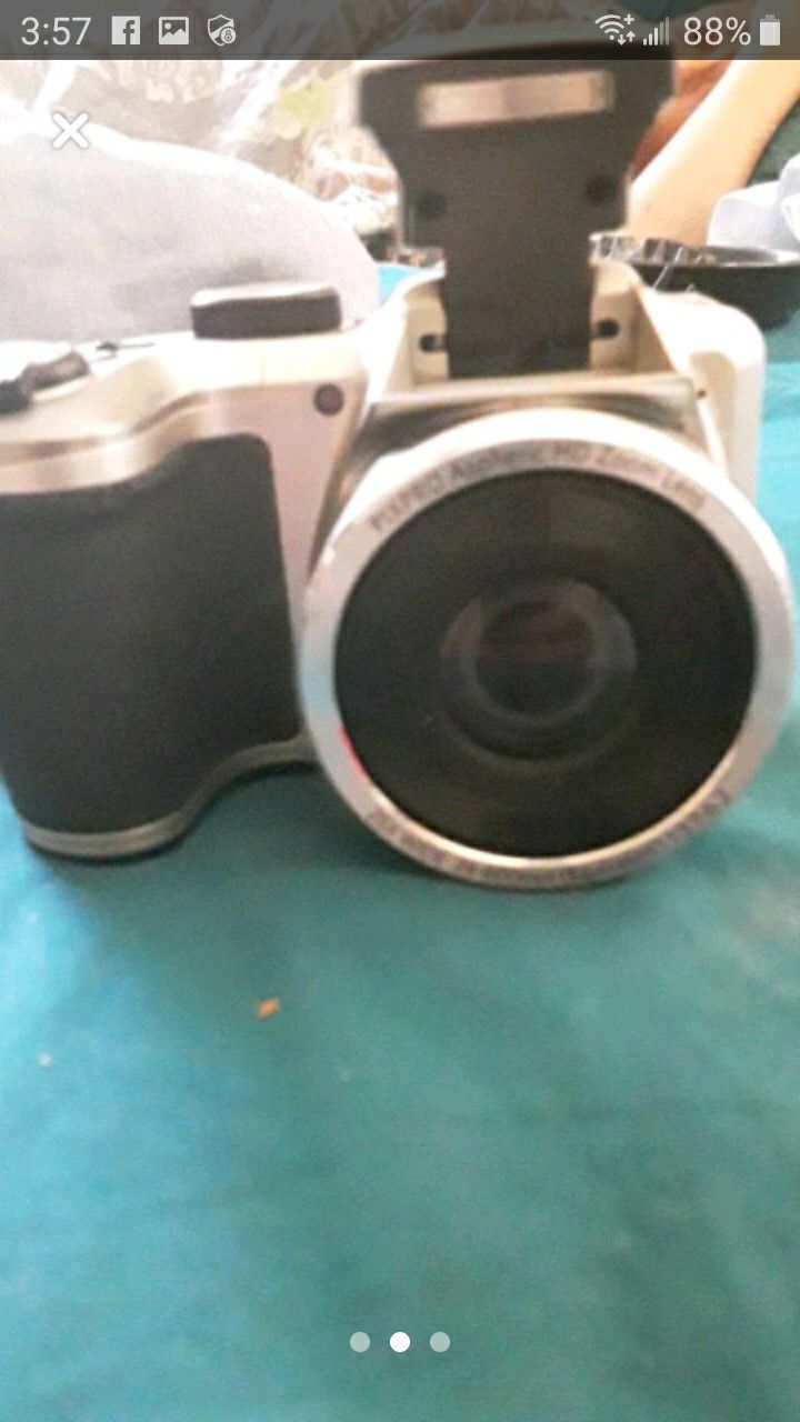 digital camera