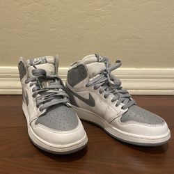 Nike Air Jordan 1 Retro High OG Stealth GS White Grey Size 6Y Boy’s 8 Women’s