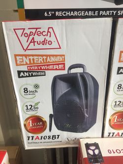 Real loud professional speaker with wireless mic