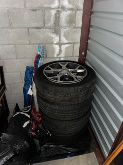 Jeep Grand Cherokee Wheel and Tires