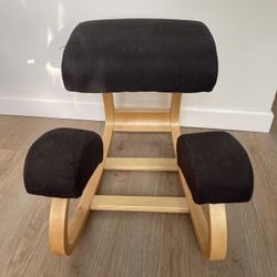 Ergonomic Kneeling Chair