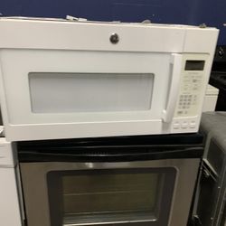 White Ge Microwave 