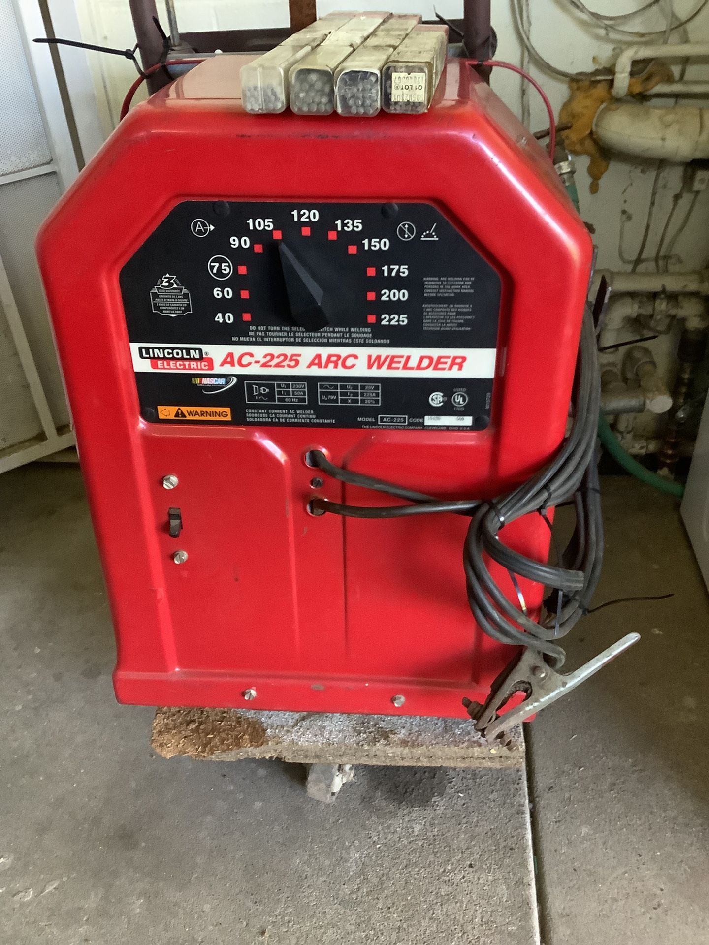 Lincoln Electric Welder AC- 225 $225