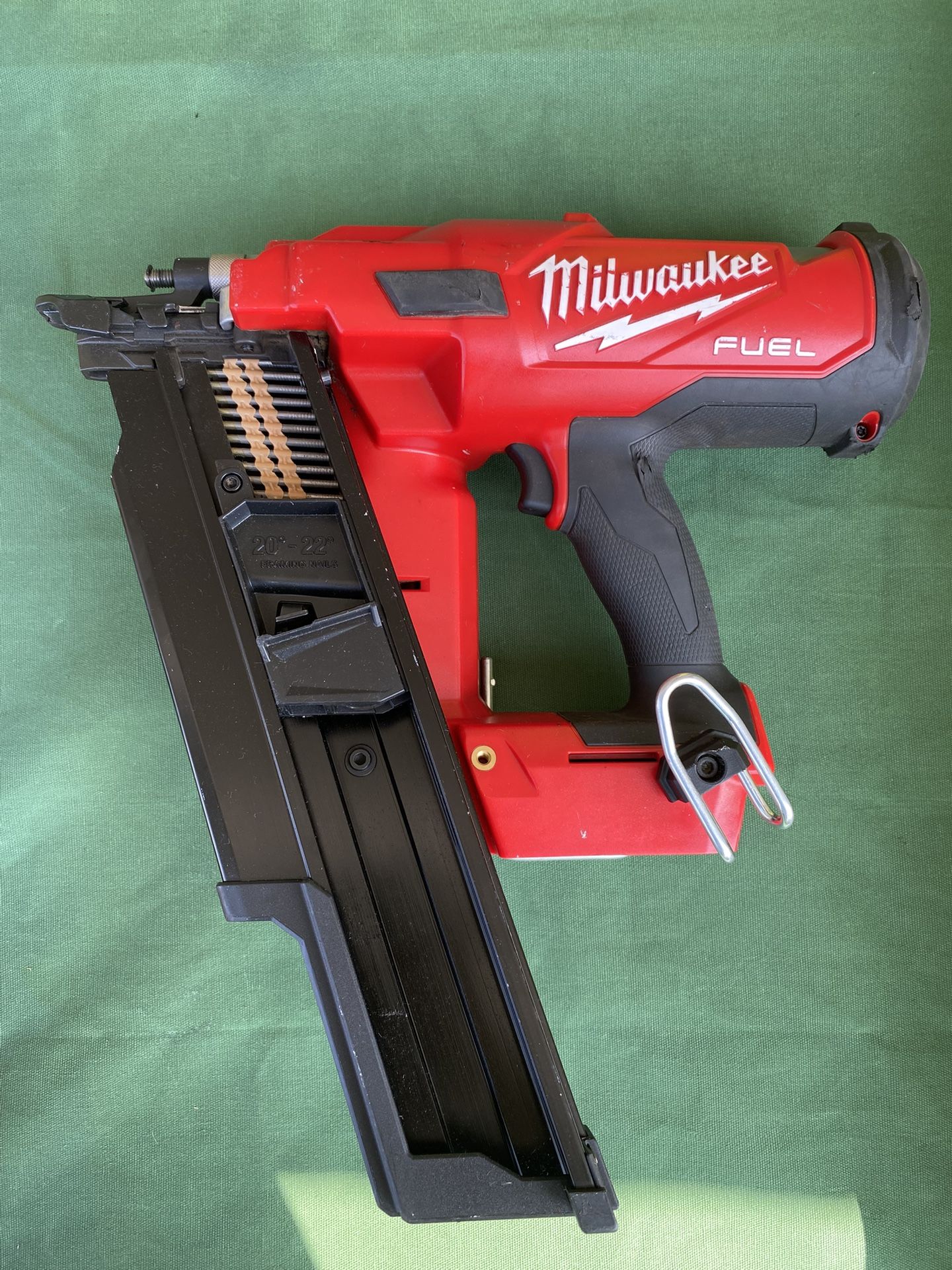 Milwaukee 2744-20 18V M18 FUEL 18V 21 Degree Framing Nailer (Tool Only)