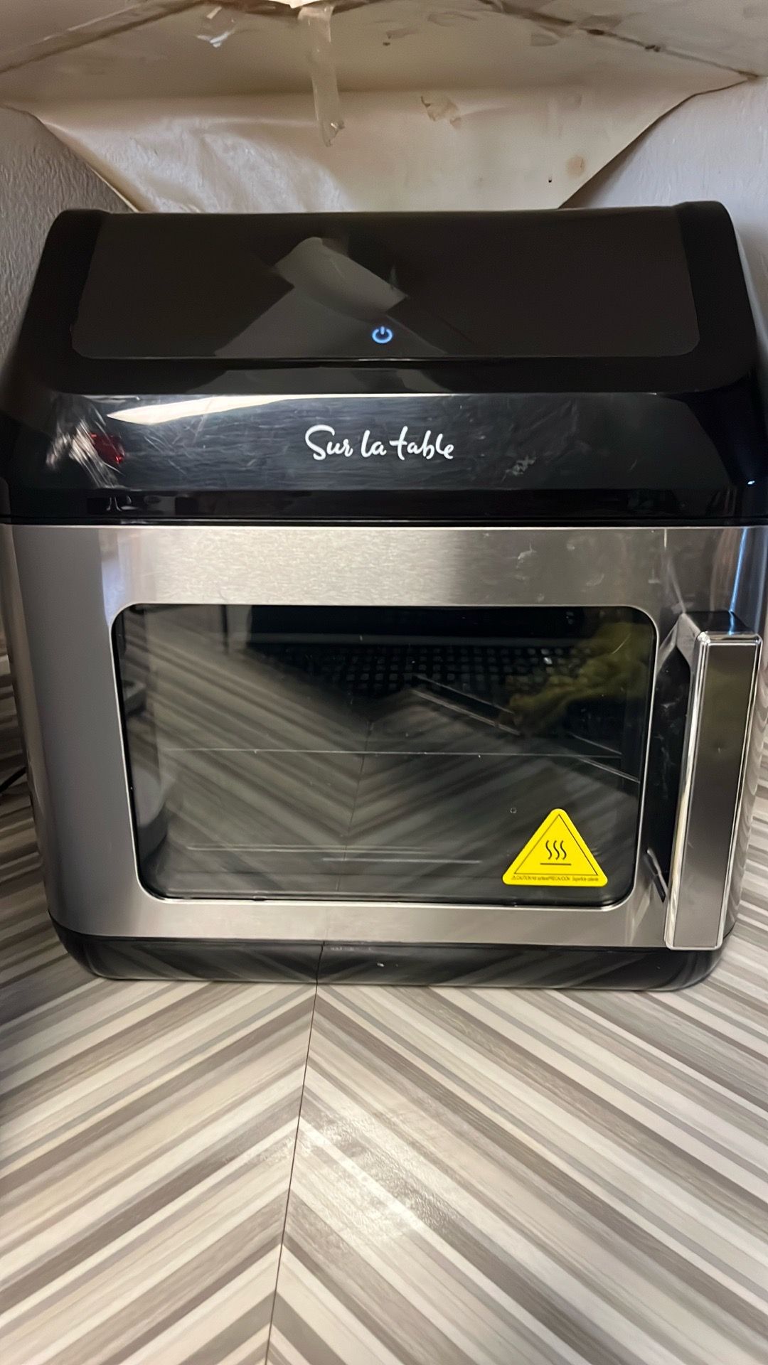 Sur la table air fryer