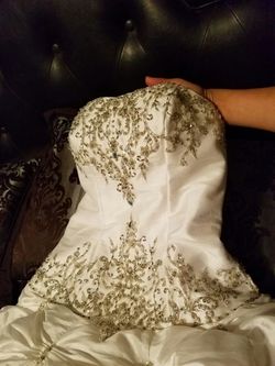 Wedding dress or sweet 16 dress size 4 princess brand