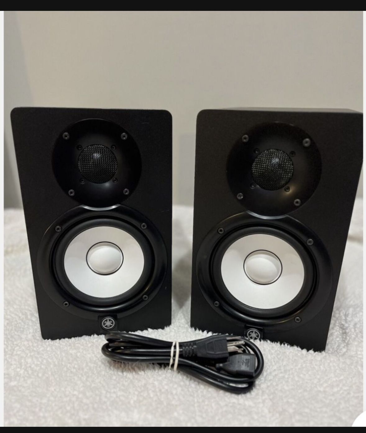 Music Studio Monitors Speakers Yamaha Hs5 DJ Speakers Mixing Recording Podcast