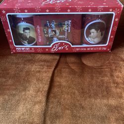 Elvis Presley Gift Set Chocolate With 2 Mugs Elvis Christmas Album (read The Description)