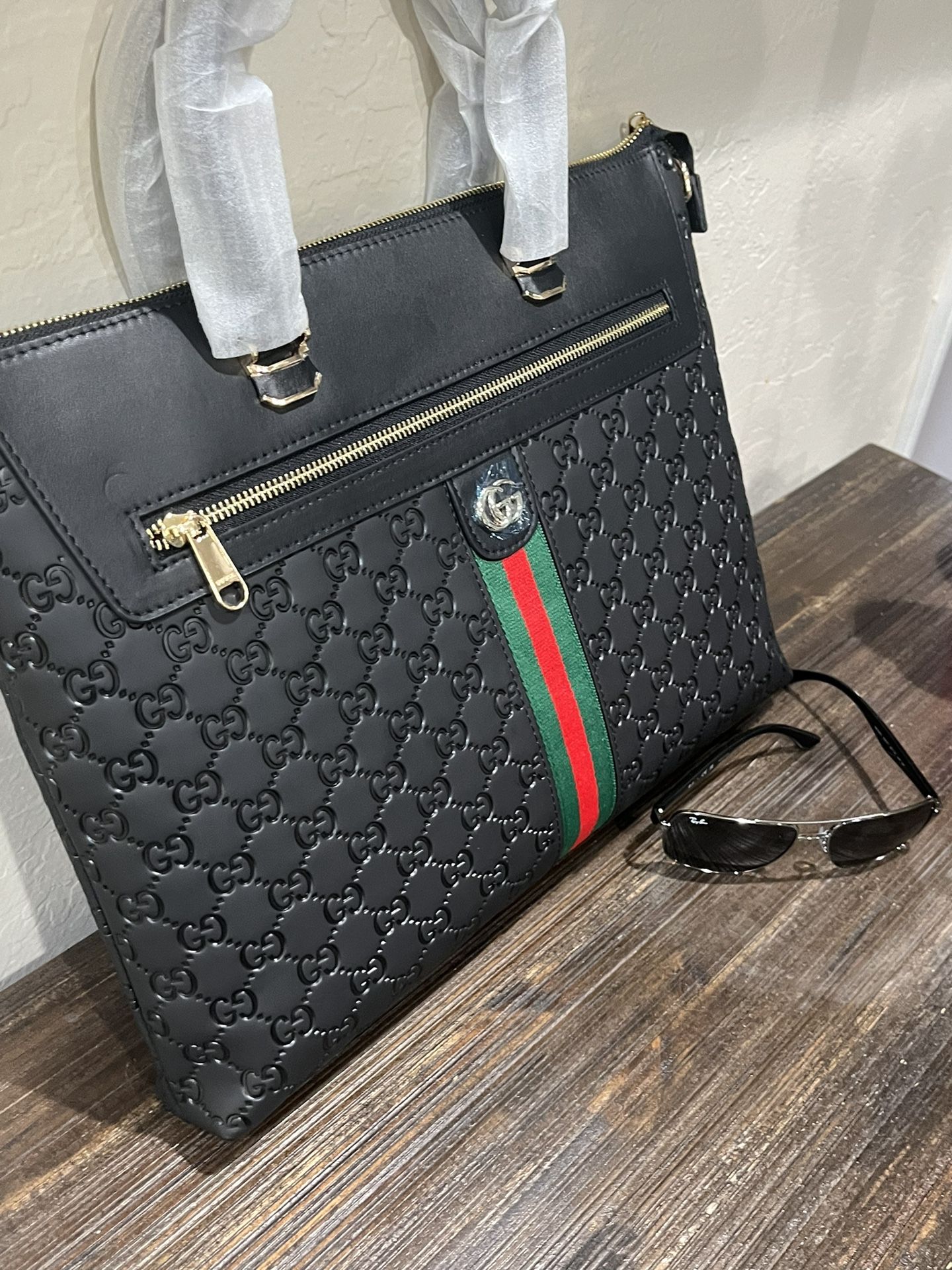 Luxury men's messenger bag