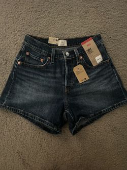 Levi’s 501 Curve Shorts