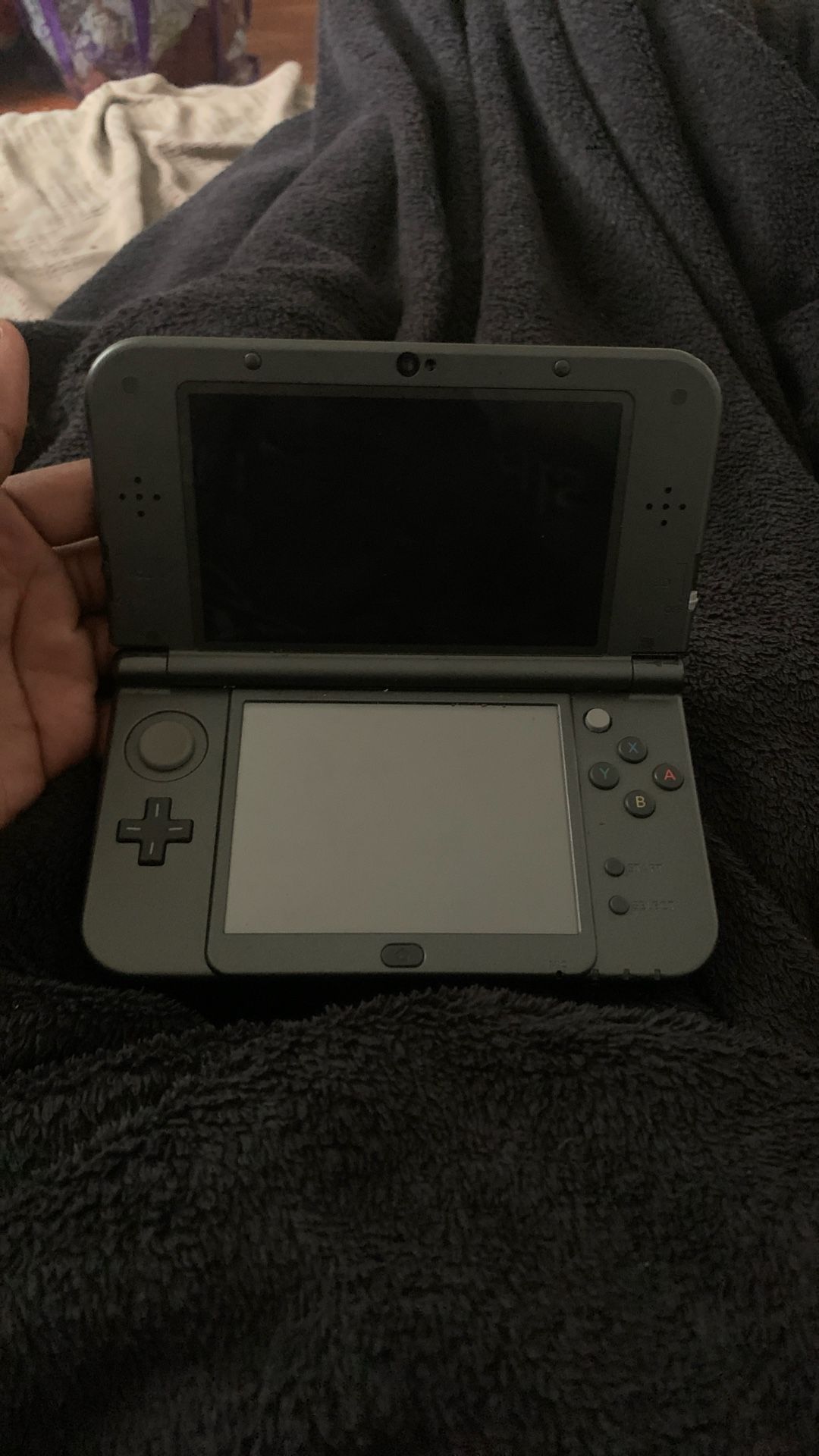 “New”Nintendo 3DS XL Version (BLACK) (USED)