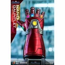 hot toys avengers endgame nano gauntlet 