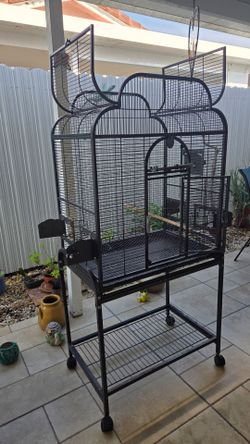 Jaula Negra De Hierro Para Aves En Exelentes Condiciones