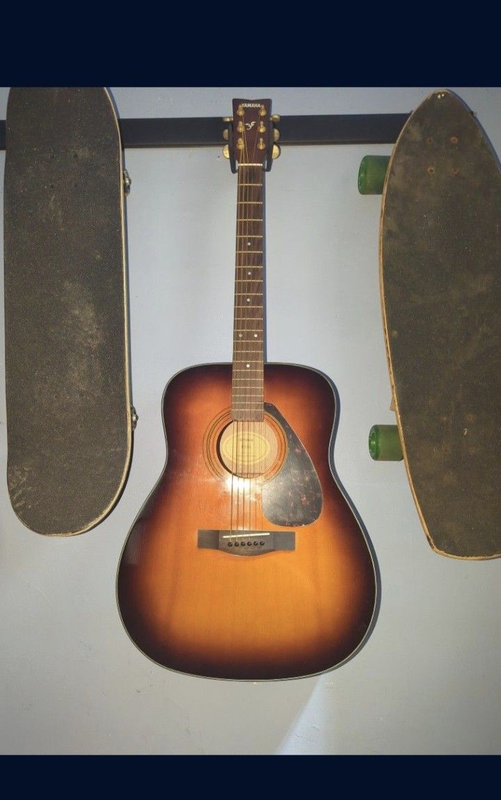 Acoustic Guitar