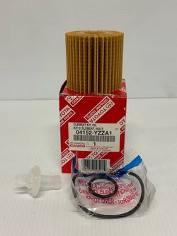 BNIB OEM Toyota Cartridge Oil Filter 04152-YZZA1 - 5 available