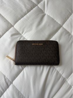 Micheal Kors wallet