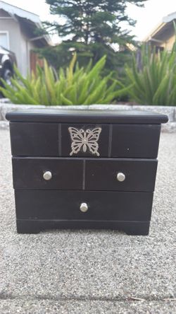 Butter fly jewelry box