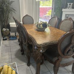 Dining Table An 6 Chair 