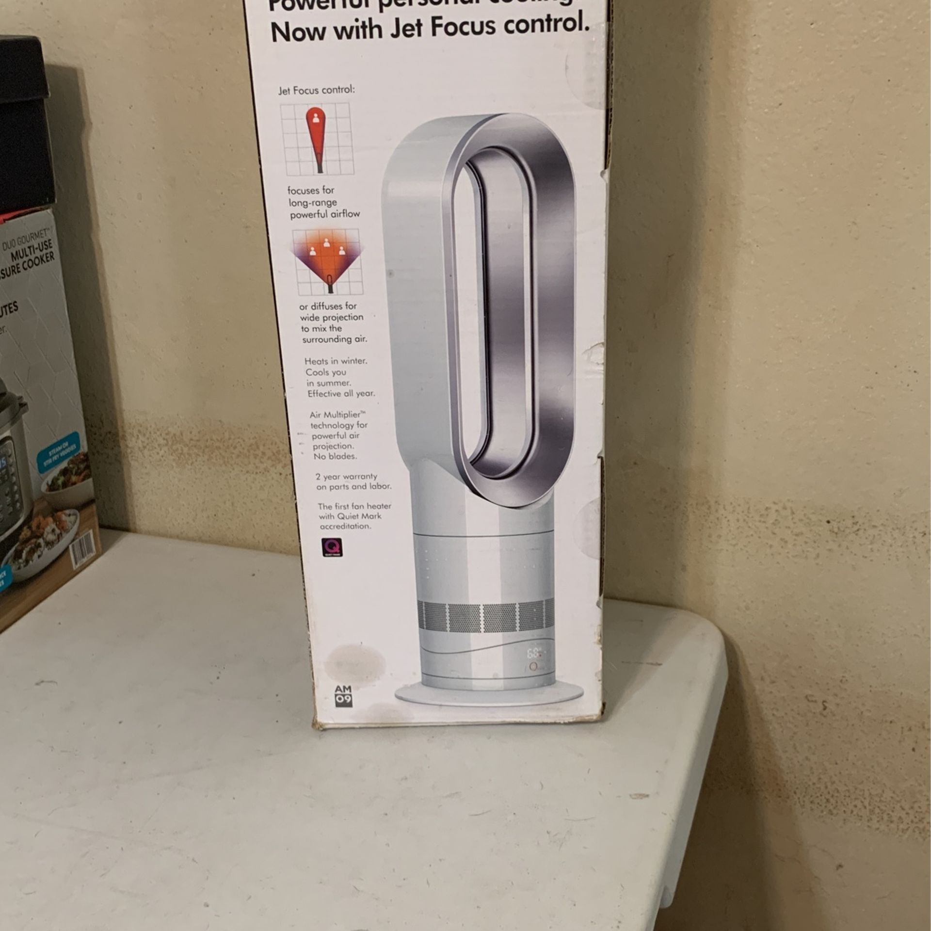 Dustin Hot And Cool Jet Focus Brand New In Box