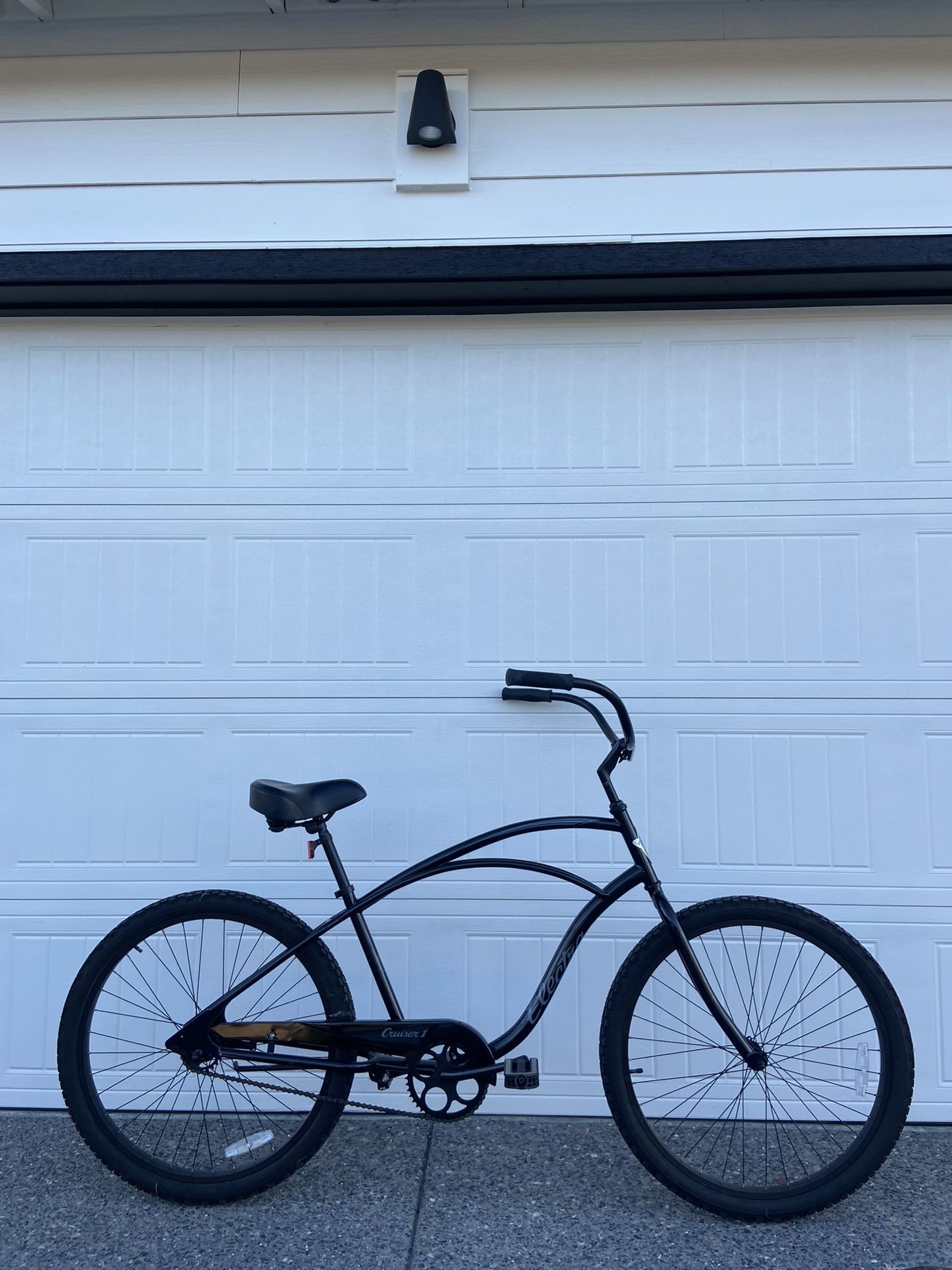 Electra Cruiser 1 – Classic Single-Speed Bike Beach Bicycle