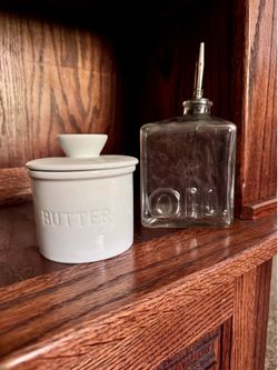 Large butter bell & small oil container