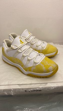 Nike Air Jordan 11 Low Yellow  kids Sz 2.5Y
