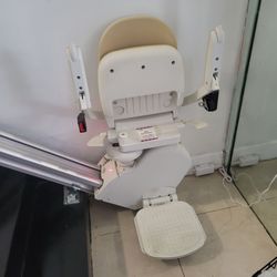 Acorn Stairlift