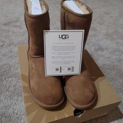 UGG Classic Short 