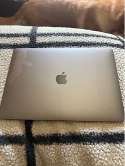 MacBook Pro 13 in. w/ Touch Bar