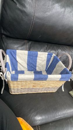Bathroom storage basket