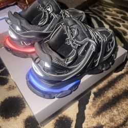 BALENCIAGA TRACKS 