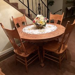 Solid Oak Round Table With Chairs Included 