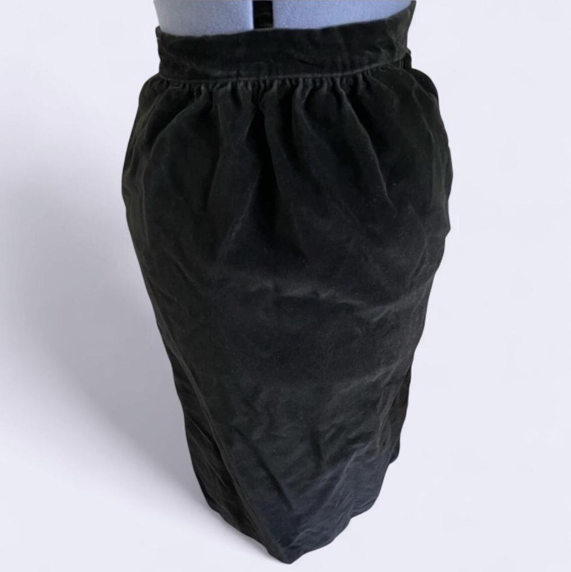 Vintage 90s Russ black velvet pencil skirt women's size S romantic gothic Vampy