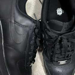 Nike Air Force 1 Low '07 - Triple Black Condition: Excellent / Lightly Worn Size: 12 Mens Color: Black / Black / Black