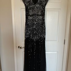 Adrianna Papell Gown Size 2